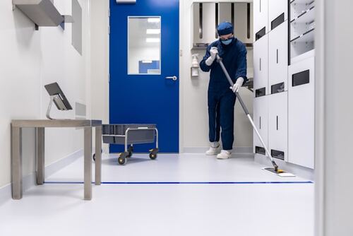 Benefits of Working with Commercial Cleaning Companies